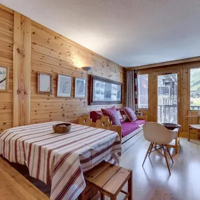 Duplex Confortable Ski aux Pieds avec Parking - FR-1-862-55