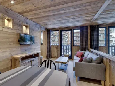 Coin salon dans l'établissement Appartement rénové au pied des pistes avec WiFi - FR-1-862-63