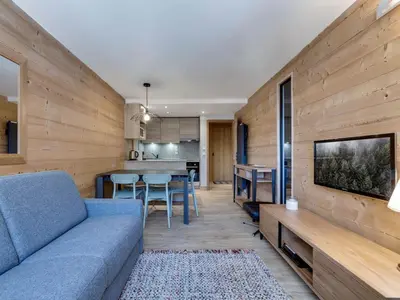 Coin salon dans l'établissement Appartement Rénové 4 Pers. Ski aux Pieds avec Parking - FR-1-862-53