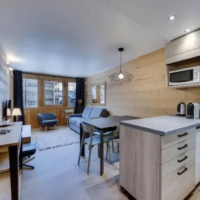Appartement Rénové 4 Pers. Ski aux Pieds avec Parking - FR-1-862-53