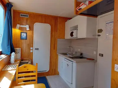 Cuisine ou kitchenette dans l'établissement Studio au cœur d'Arc 1800, 2 personnes, proche pistes et commerces - FR-1-411-1014