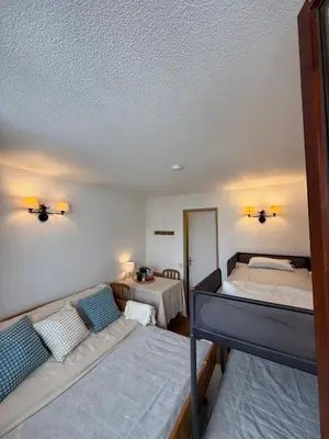 Un ou plusieurs lits dans un hébergement de l'établissement Ski InOut -Tignes Val Claret -4 Beds Flat C205