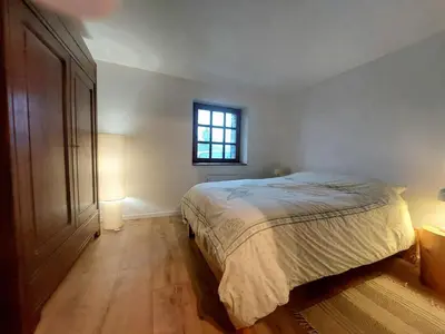 Un ou plusieurs lits dans un hébergement de l'établissement Chalet atypique 6 pers, terrasse sud-ouest, Arc 1800, parking, wifi - FR-1-346-596