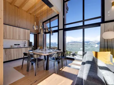 Cuisine ou kitchenette dans l'établissement Spacieux Duplex 6 Pers. Arc 1800 avec Spa - FR-1-866-5