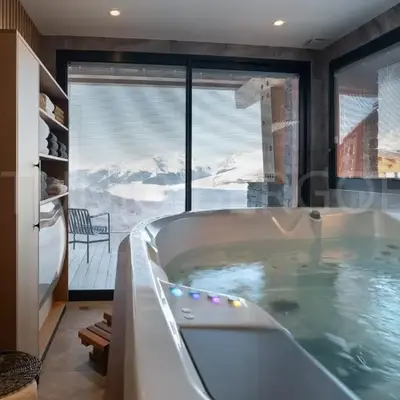 Chalet spacieux avec spa et cinéma privé pour 14 pers. - FR-1-866-10