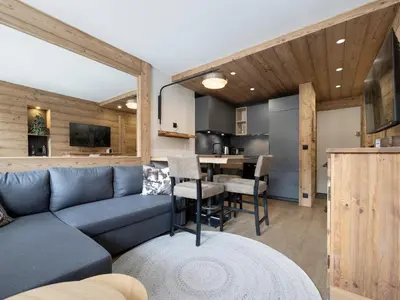 Cuisine ou kitchenette dans l'établissement Appartement rénové 4 pers, au pied des pistes Val-d'Isère - FR-1-862-37