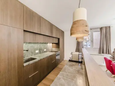 Cuisine ou kitchenette dans l'établissement Val d'Isère : Appartement 8 pers, 4 ch, terrasse spacieuse - FR-1-862-11