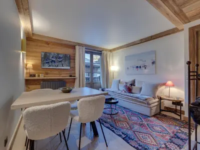 Coin salon dans l'établissement Appartement rénové au village, 4 pers, proche des remontées mécaniques - FR-1-862-62