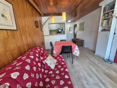 Un ou plusieurs lits dans un hébergement de l'établissement Tignes - 2 pièces, 4 pers, balcon exposé sud - FR-1-502-613