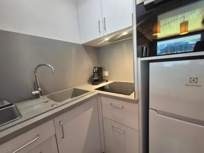 Cuisine ou kitchenette dans l'établissement Tignes - 2 pièces, 4 pers, balcon exposé sud - FR-1-502-613