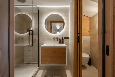Salle de bains dans l'établissement Apartment Kumo Val d'Isère - by EMERALD STAY
