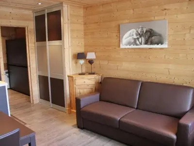 Coin salon dans l'établissement Studio Luxe avec vue, ski aux pieds à Tignes - FR-1-449-74