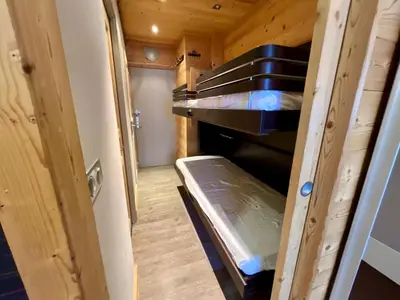 Un ou plusieurs lits dans un hébergement de l'établissement Studio Luxe avec vue, ski aux pieds à Tignes - FR-1-449-74