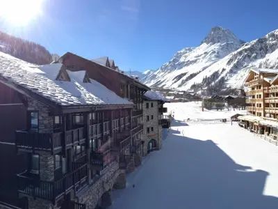 Plan de l'établissement Appartement Ski aux pieds avec parking couvert à Val-d'Isère - FR-1-862-23