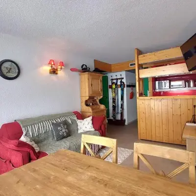 Appartement ski aux pieds avec balcon - FR-1-346-603