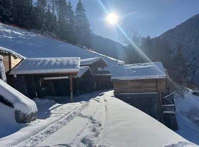 L'établissement Chalets Pierra Menta & Mont d'Argent en hiver