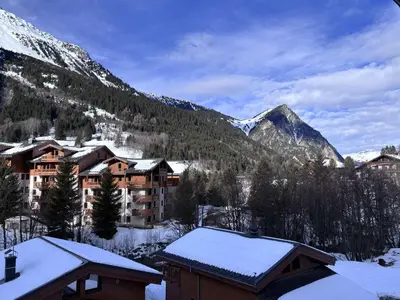 Vue générale sur la montagne ou vue sur la montagne depuis l'appartement