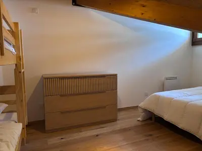 Un ou plusieurs lits dans un hébergement de l'établissement Duplex 4P+Mezzanine, 10 Pers, Près Téléphérique & Commerces - FR-1-464-263