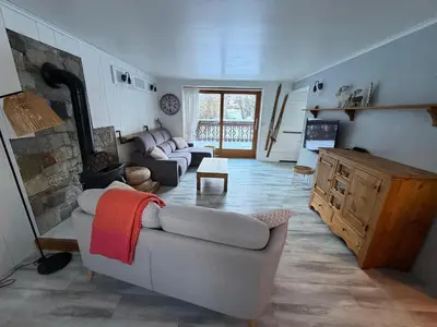 Coin salon dans l'établissement Gîtes du Jétaimond