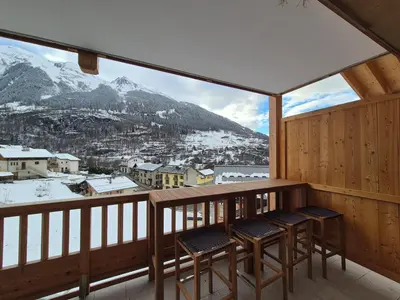 Vue générale sur la montagne ou vue sur la montagne depuis l'appartement