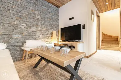 Télévision ou salle de divertissement dans l'établissement Marmotton 02 - Appartement à coté des pistes