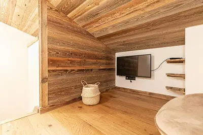 Télévision ou salle de divertissement dans l'établissement Marmotton 02 - Appartement à coté des pistes