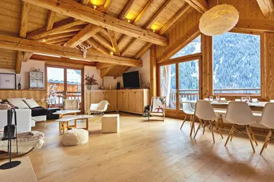 Télévision ou salle de divertissement dans l'établissement Inversens superbe chalet vue montagne