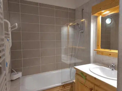 Plan de l'établissement Appartement spacieux 8 personnes avec parking sur place - FR-1-508B-33