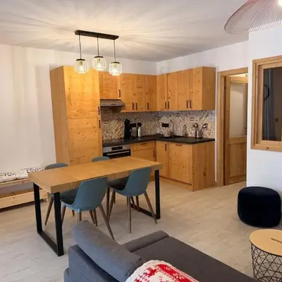 Charmant Appartement avec Grande Terrasse ouest