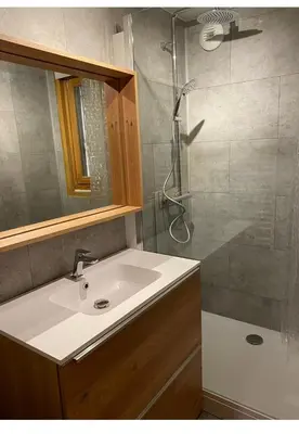 Salle de bains dans l'établissement Ambiance Chalet