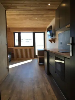 Cuisine ou kitchenette dans l'établissement Tignes le Lac Studio 2 people Southeast