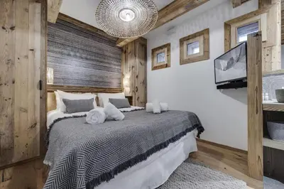 Un ou plusieurs lits dans un hébergement de l'établissement Superbe appartement spacieux avec balcons les Rives de l'Isère 3