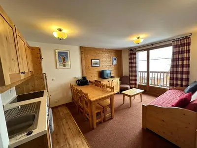 Cuisine ou kitchenette dans l'établissement Appartement ravissant, parking - 8 pers. - FR-1-508-318