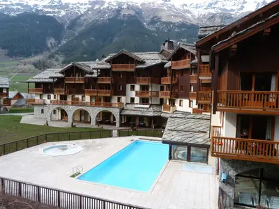 Vue générale sur la montagne ou vue sur la montagne depuis l'appartement