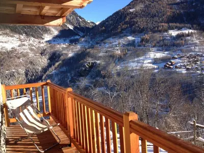 Vue générale sur la montagne ou vue sur la montagne depuis l'appartement