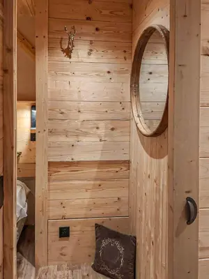 Plan de l'établissement Arc 2000 -location de 2 appartements et 1 studio avec balcon et vue