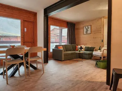 Coin salon dans l'établissement Arc 2000 -location de 2 appartements et 1 studio avec balcon et vue