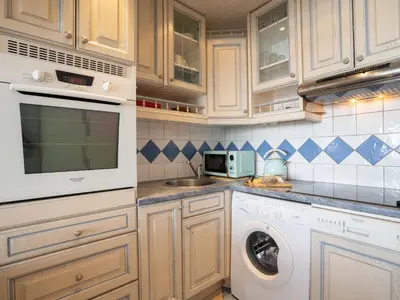 Cuisine ou kitchenette dans l'établissement Studio Le Slalom - Val Claret-5 by Interhome