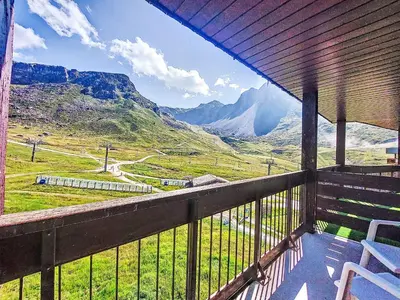 Vue générale sur la montagne ou vue sur la montagne depuis l'appartement