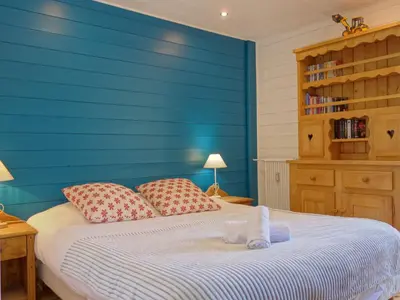 Un ou plusieurs lits dans un hébergement de l'établissement Apartment Le Grand Tichot A et B - Val Claret-5 by Interhome
