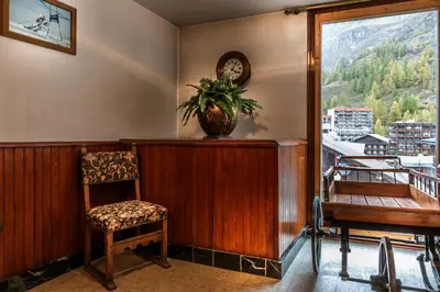 Vue générale sur la montagne ou vue sur la montagne depuis l'hôtel
