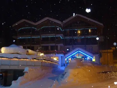 L'établissement Hôtel Le Grand-Bec en hiver