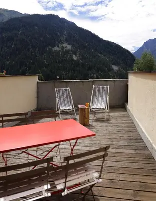 Vue générale sur la montagne ou vue sur la montagne depuis l'appartement
