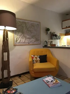 Coin salon dans l'établissement Jour De Peuf