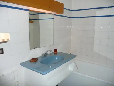 Salle de bains dans l'établissement Saint-Roch Piste