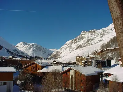Vue générale sur la montagne ou vue sur la montagne depuis l'appartement