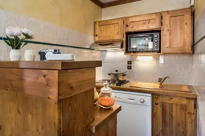 Cuisine ou kitchenette dans l'établissement Résidences Village Montana by Les Etincelles