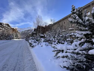 L'établissement Everest Hotel en hiver