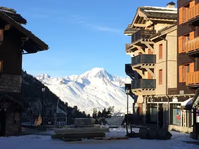Vue générale sur la montagne ou vue sur la montagne depuis l'appartement