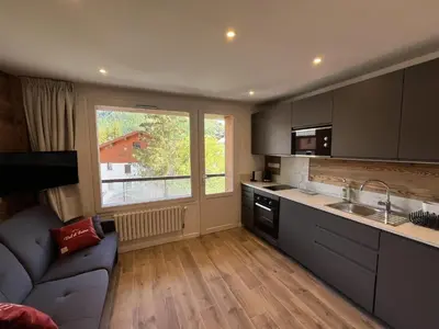 Cuisine ou kitchenette dans l'établissement Les Clarines